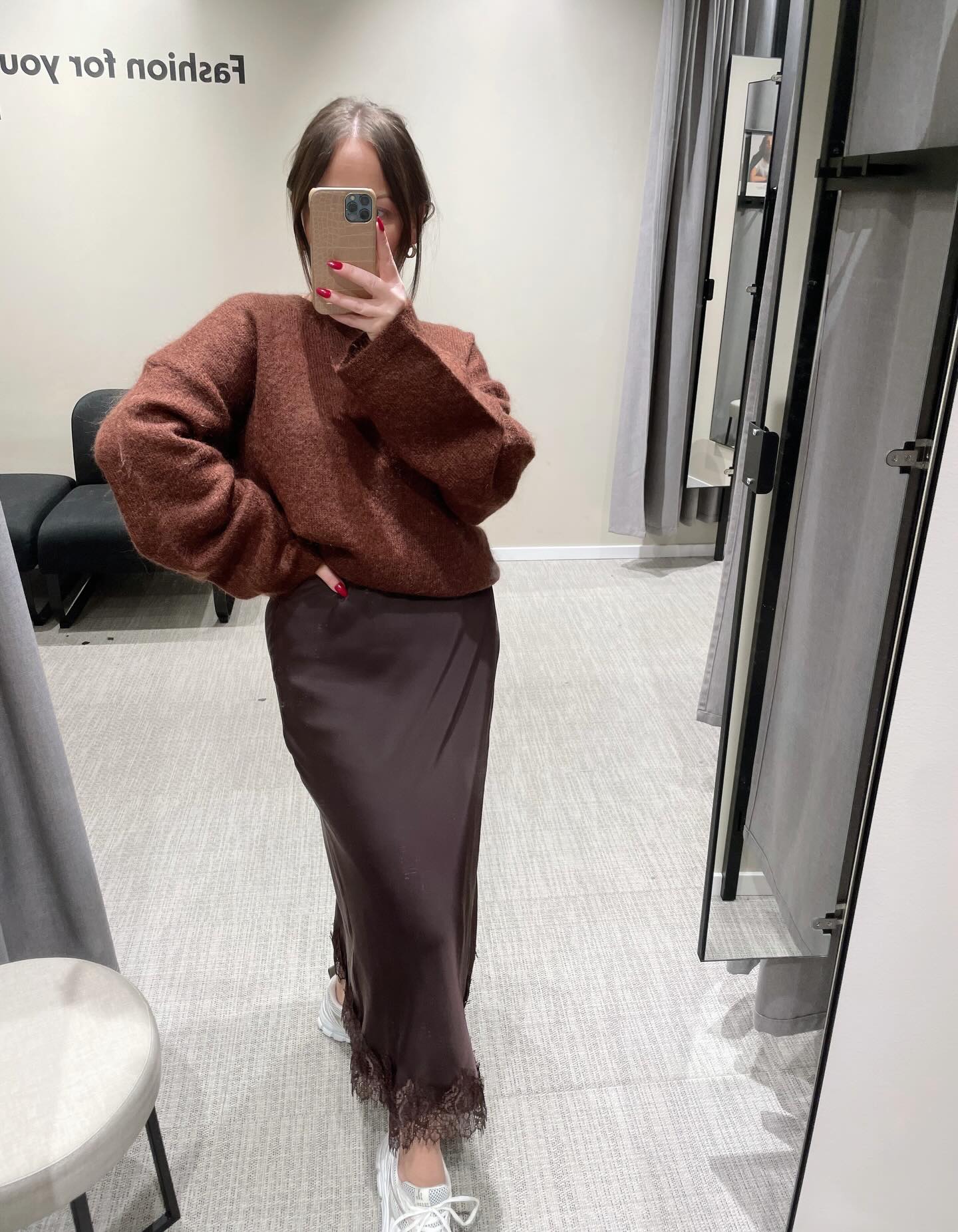 Satinkjol med spetskant - Brun - 6