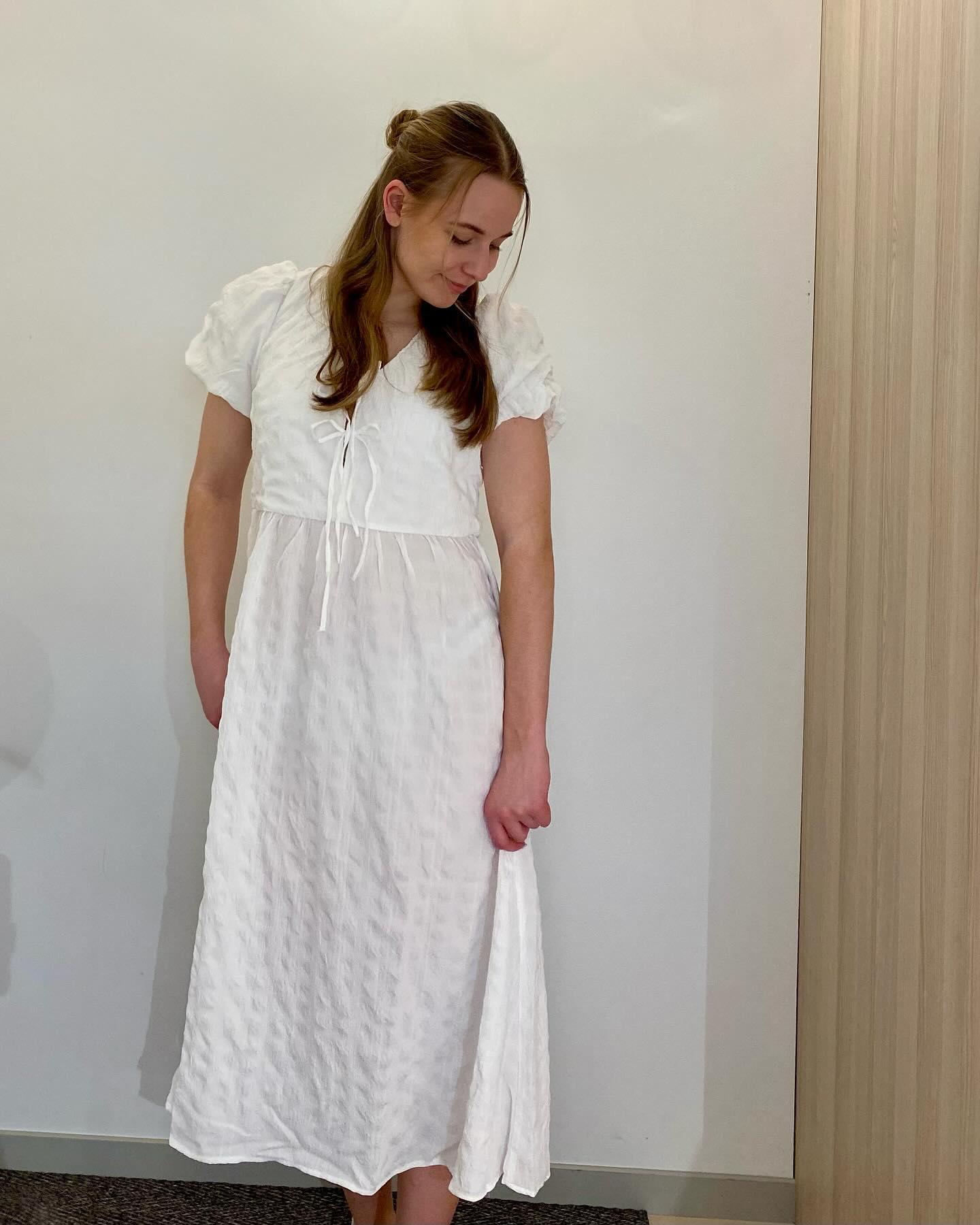 Sukienka z wiązaniem - Offwhite - 9