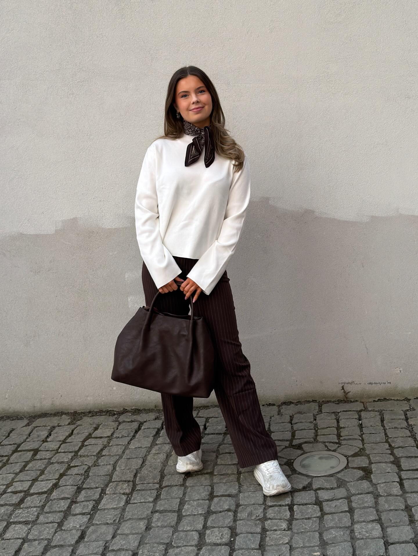 Stickad tröja med krage - Offwhite - 6