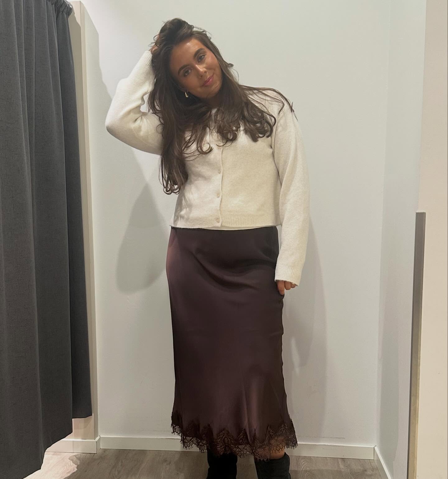 Hienoneuloksinen neuletakki - Vaaleanbeige - 6