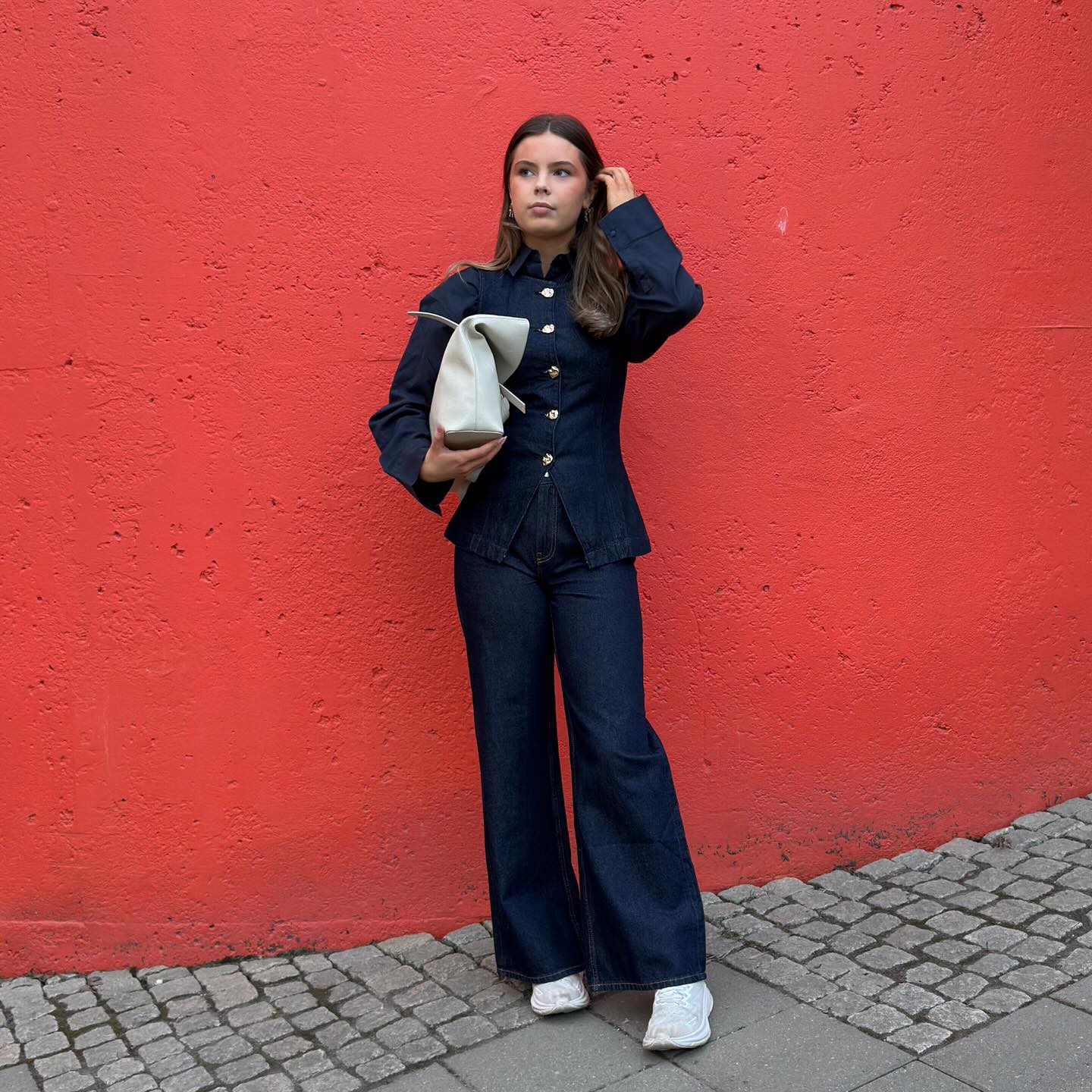 Nahkajäljitelmää oleva kassi - Vaaleanbeige - 4