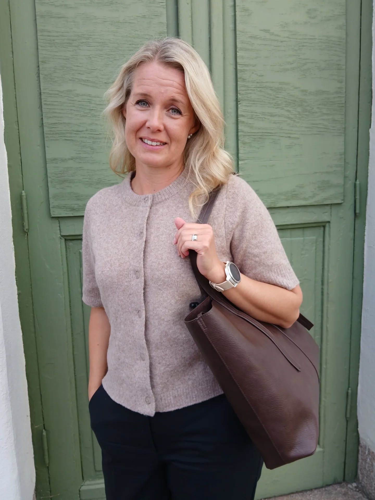 Kortermet cardigan - Brunmelert - 7