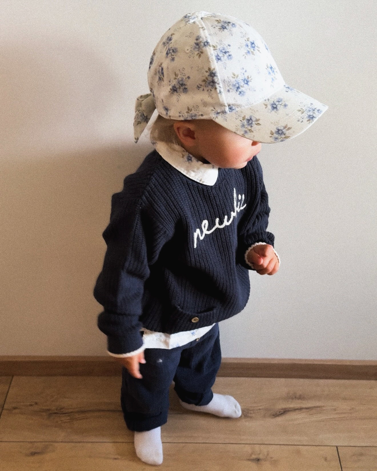 Czapka z daszkiem, w drobne kwiaty, z kokardą - Offwhite - 4