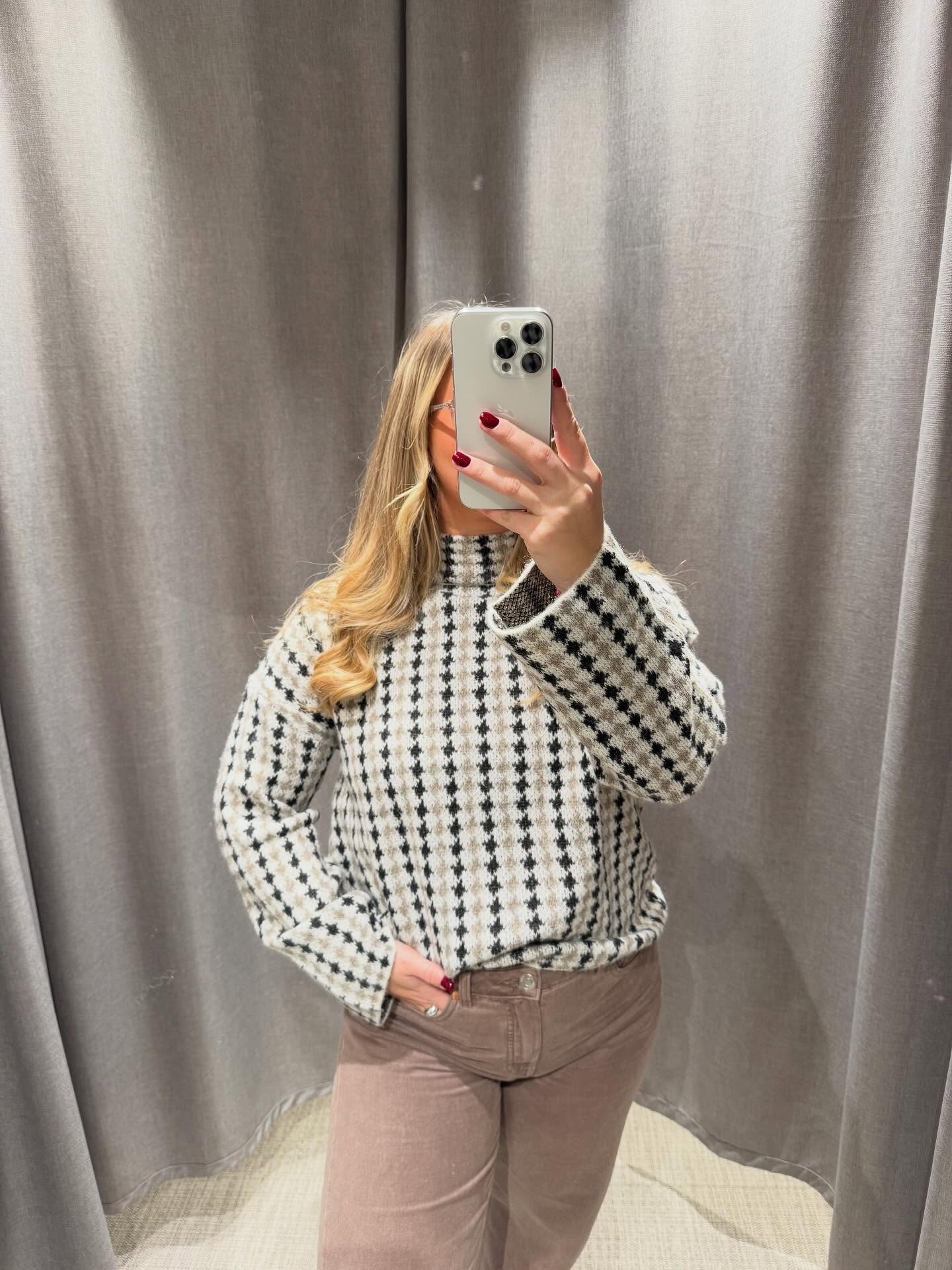 Mønstret strikkegenser - Lys beige - 8