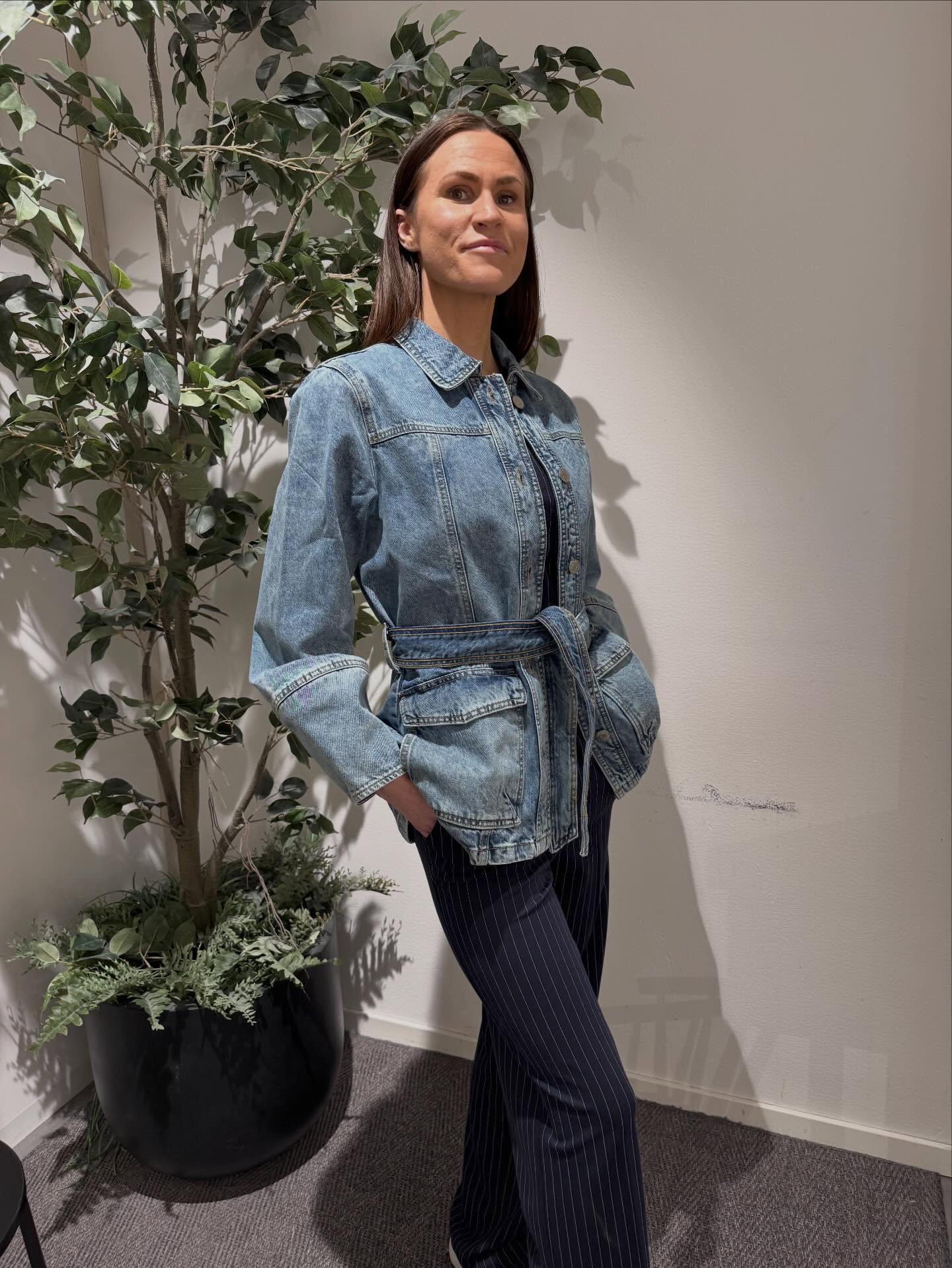 Liituraitakuvioiset pukuhousut - Tummansininen - 8