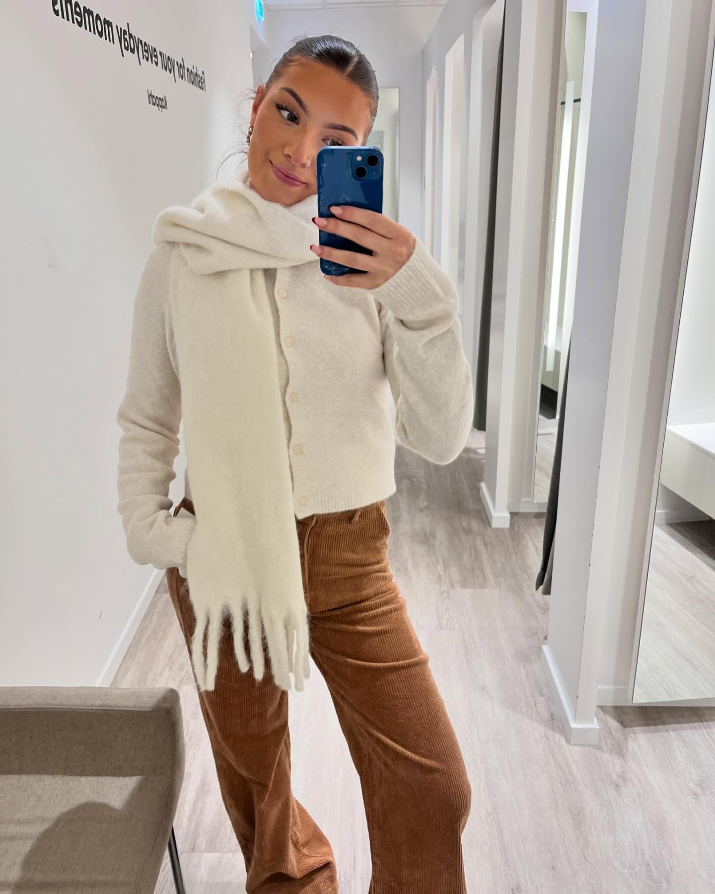 Finstickad kofta - Ljusbeige - 6