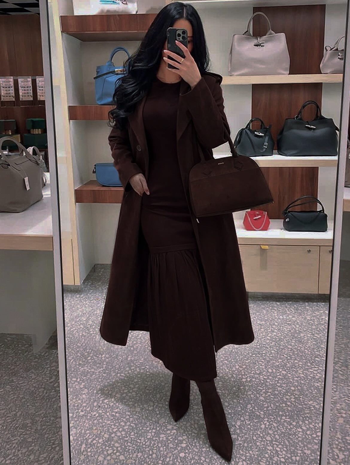 Pitkä lyhythihainen mekko. - Tummanruskea - 6